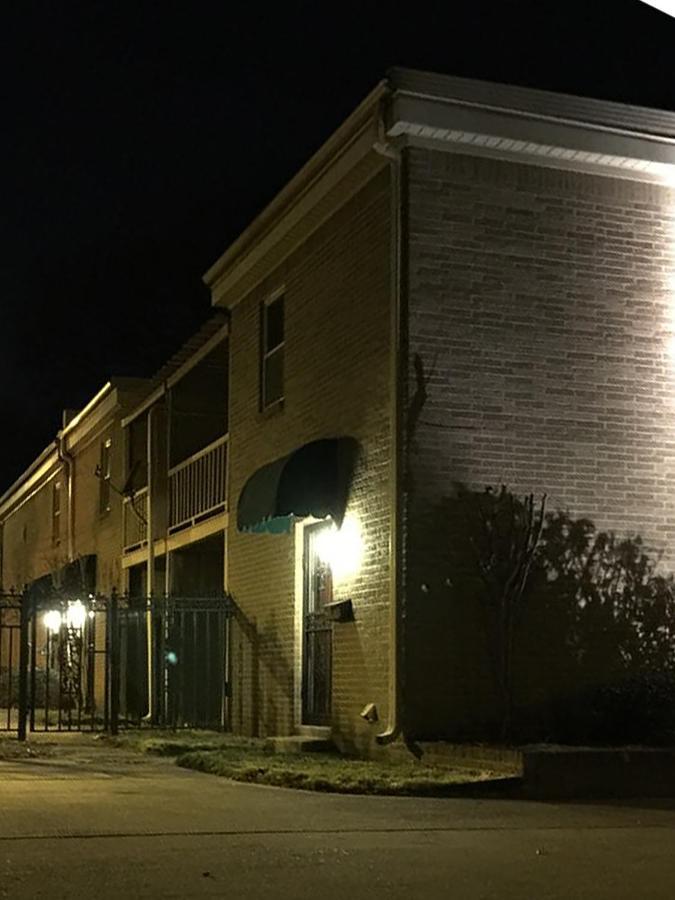 Centrally Located 3Br Overton Square Fast Wifi Free Parking Yes Pets ممفيس المظهر الخارجي الصورة