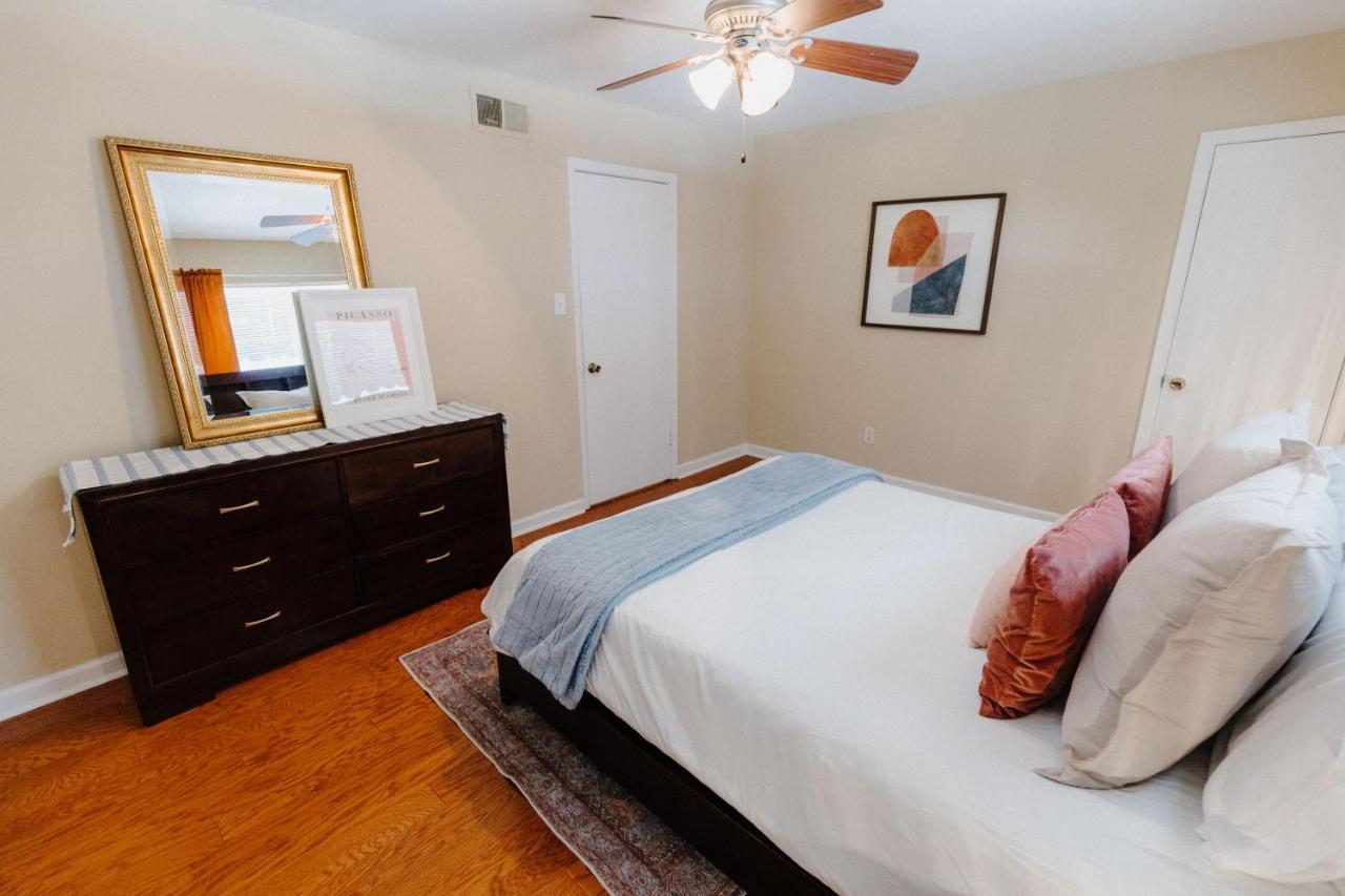 Centrally Located 3Br Overton Square Fast Wifi Free Parking Yes Pets ممفيس المظهر الخارجي الصورة